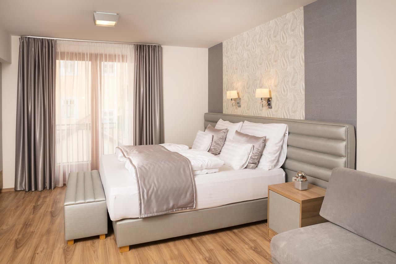 Foter Rezidencia Apartment Gyor Exterior photo