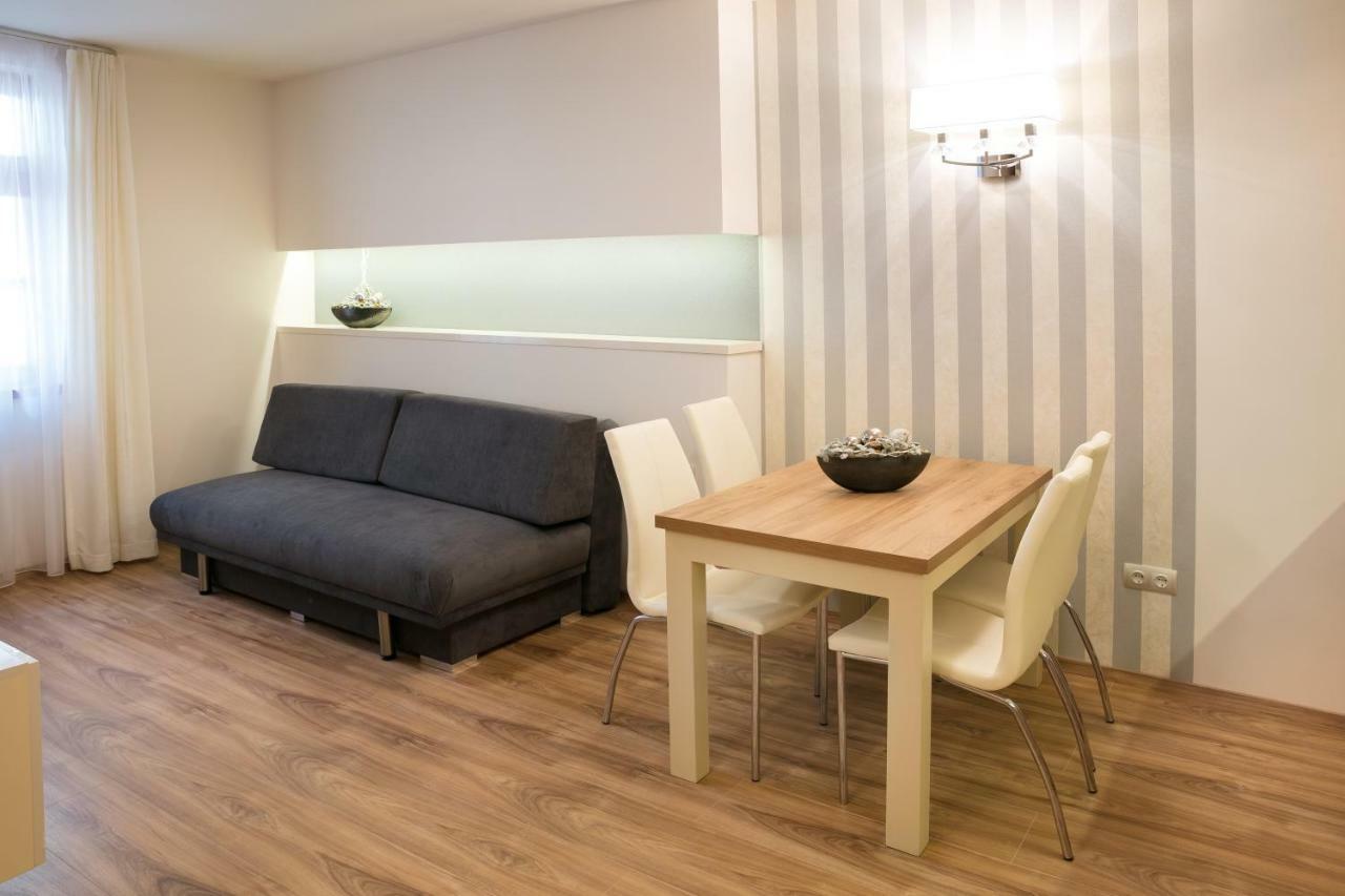 Foter Rezidencia Apartment Gyor Exterior photo